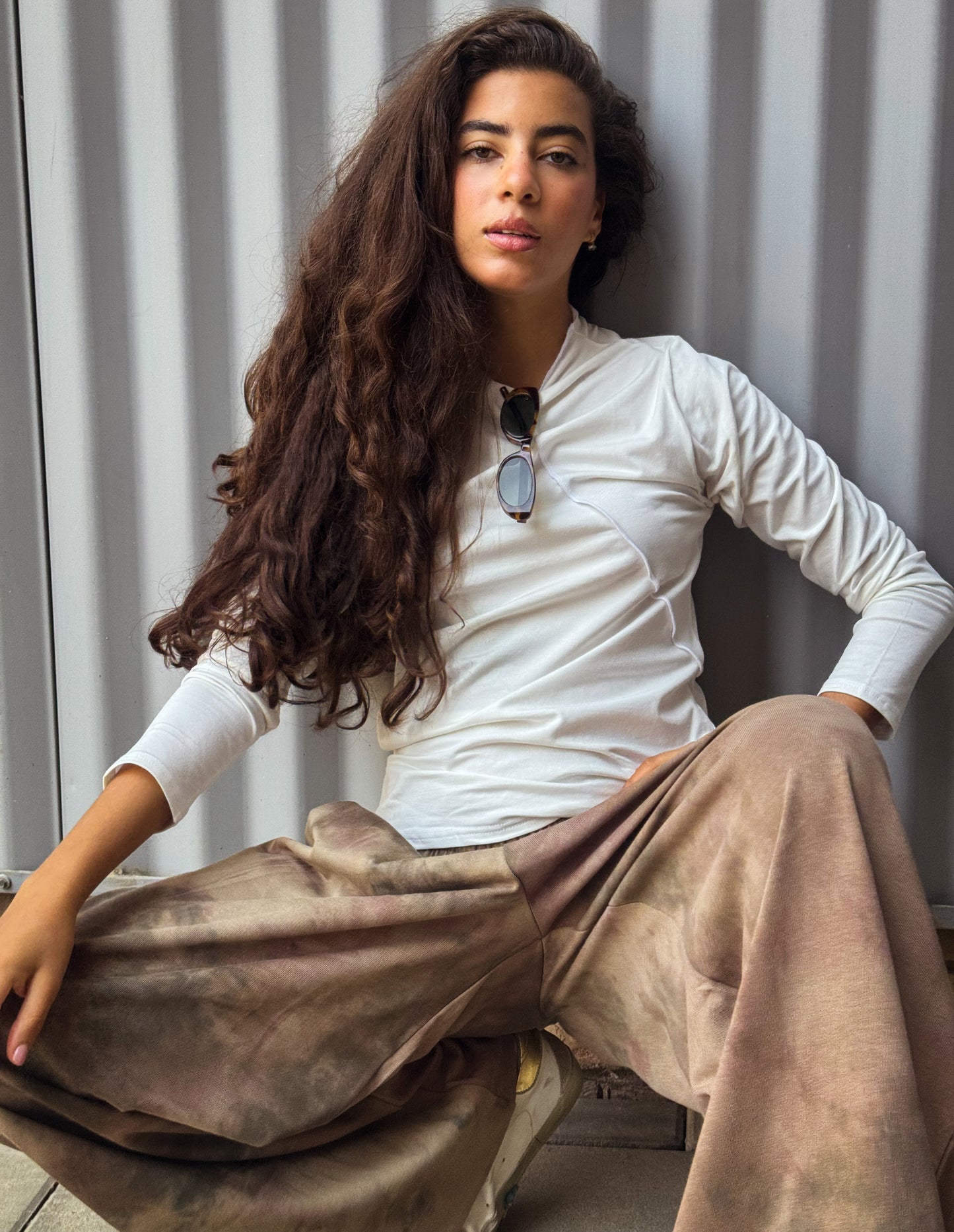 Tight long sleeve top in off white