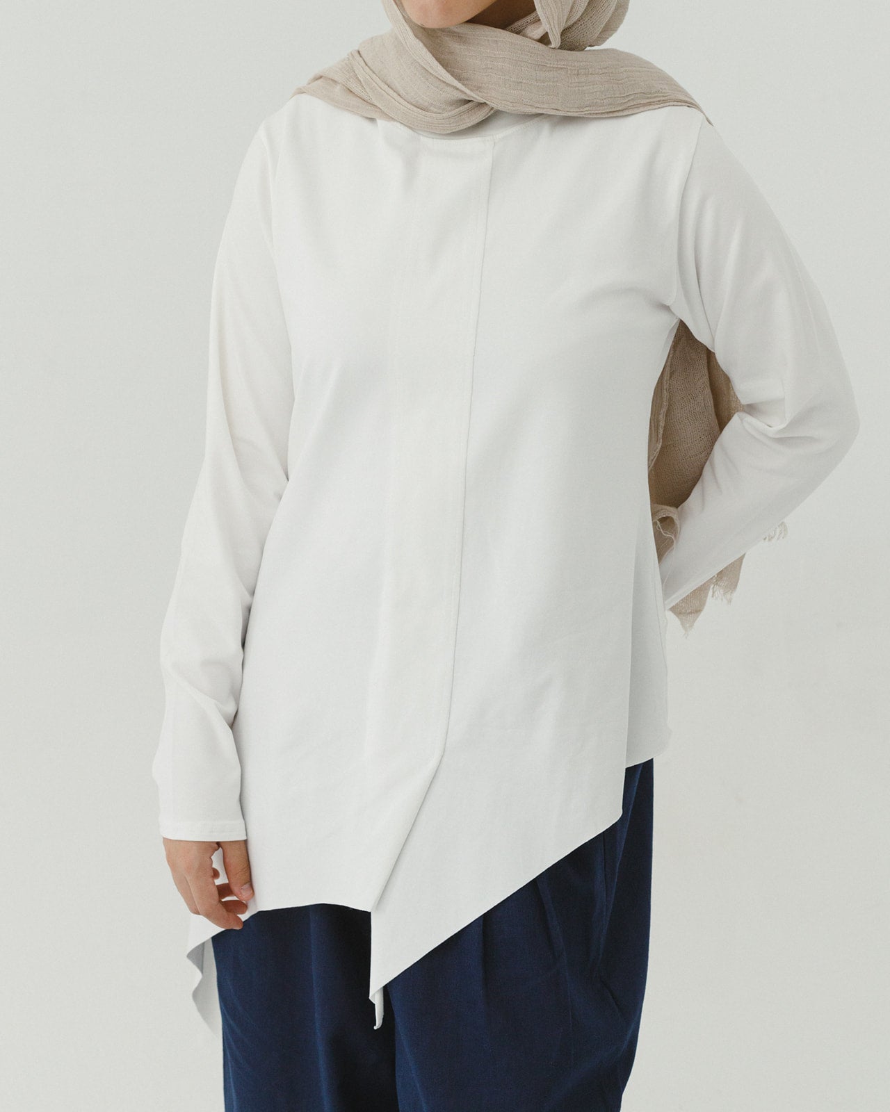 High low white basic