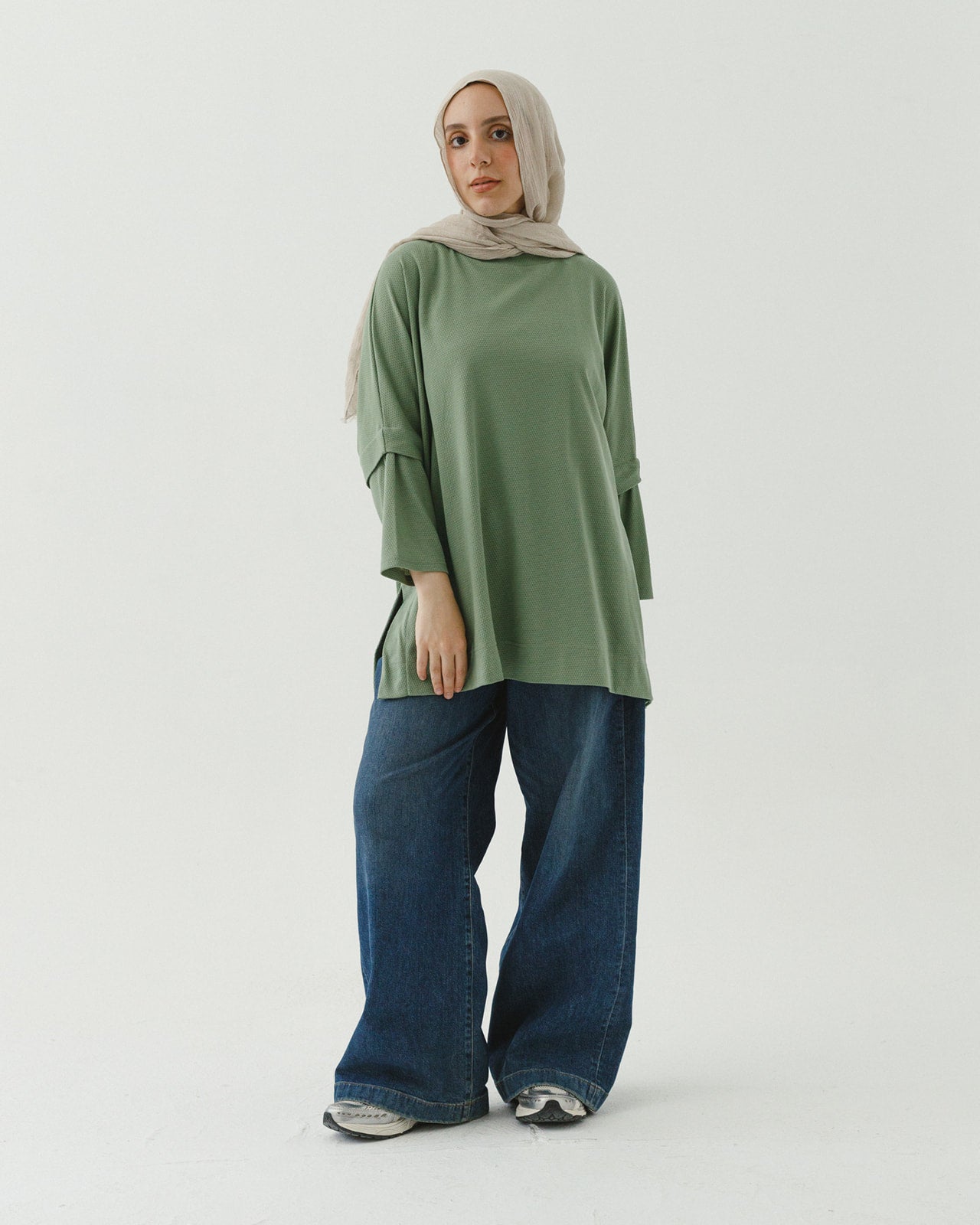 Dotted olive top with slits