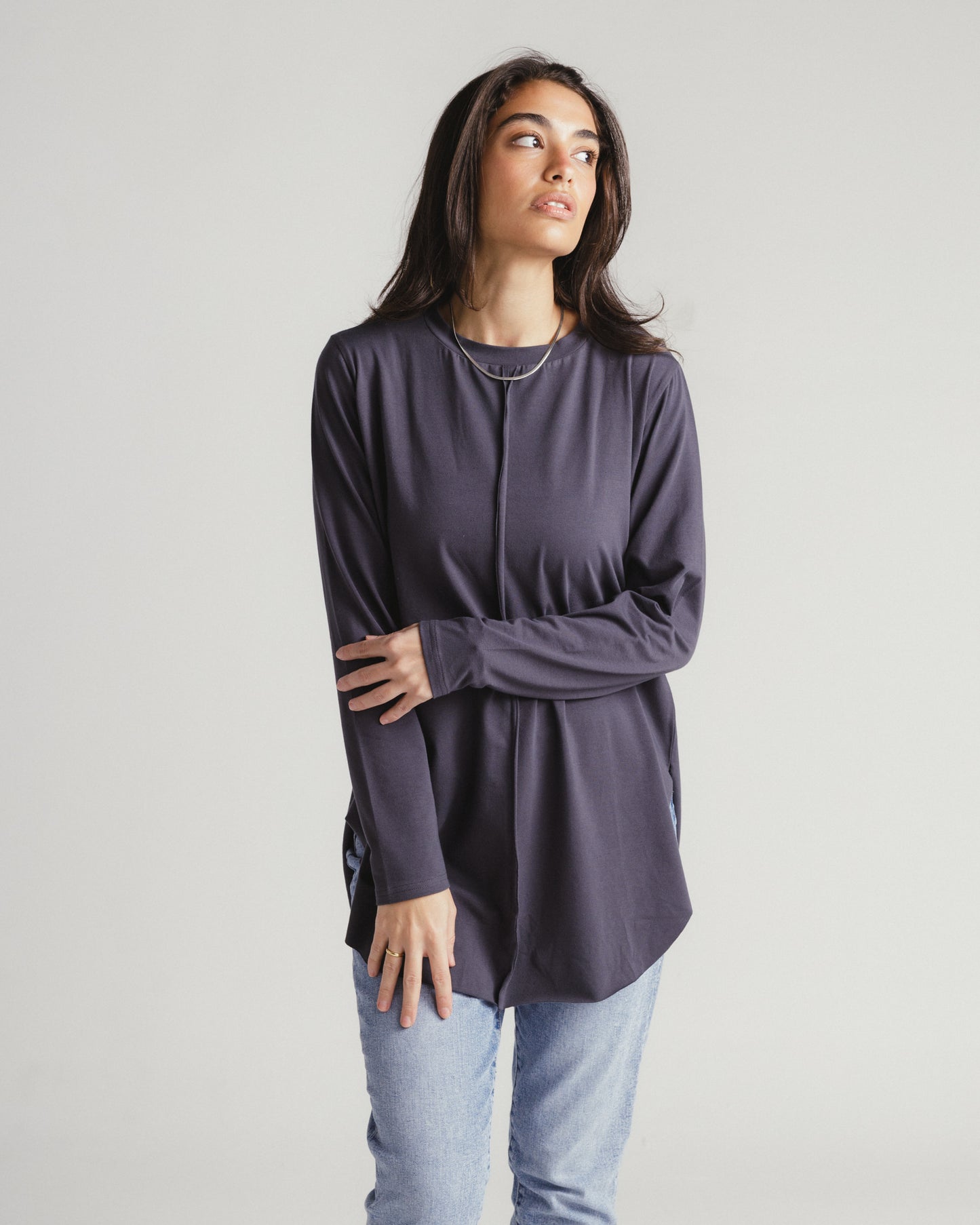 Long sleeve basic in charcoal
