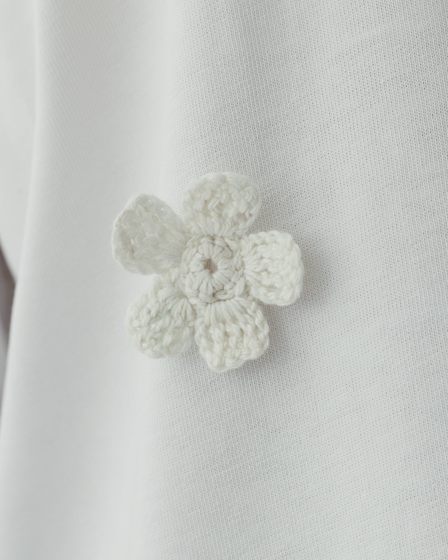 Colored crochet flower t-shirt