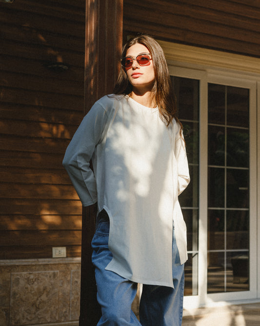 Asymmetrical long sleeve basic in white