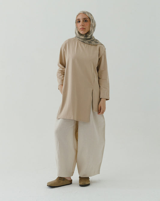 Asymmetrical long sleeve basic in beige