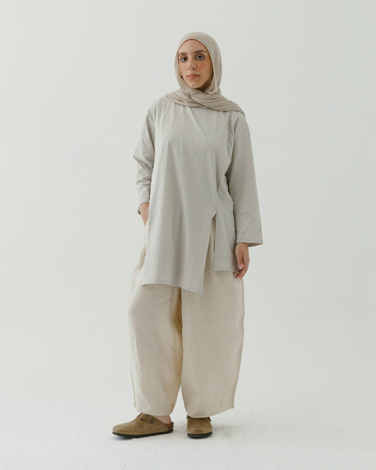 Asymmetrical long sleeve basic in light grey