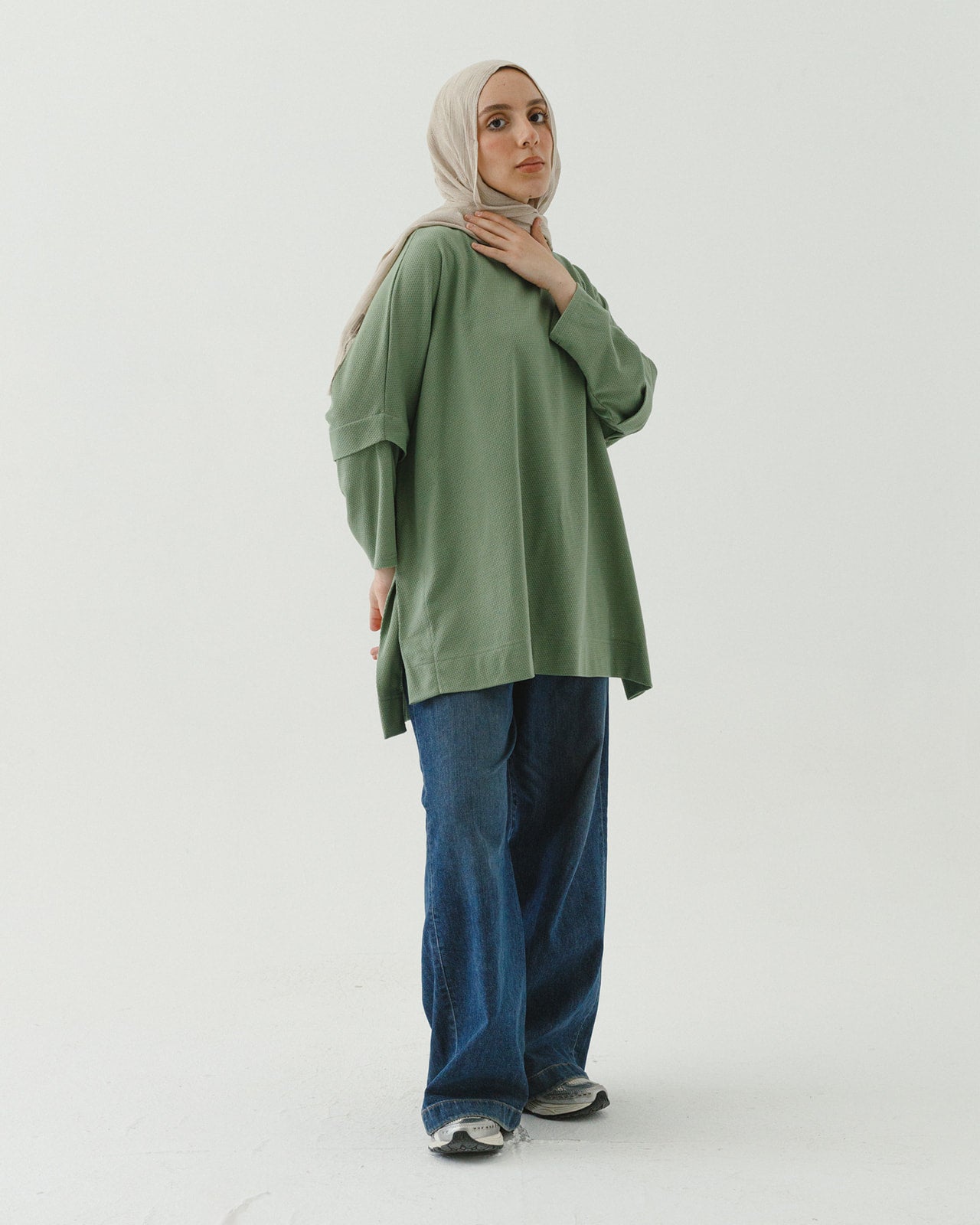 Dotted olive top with slits