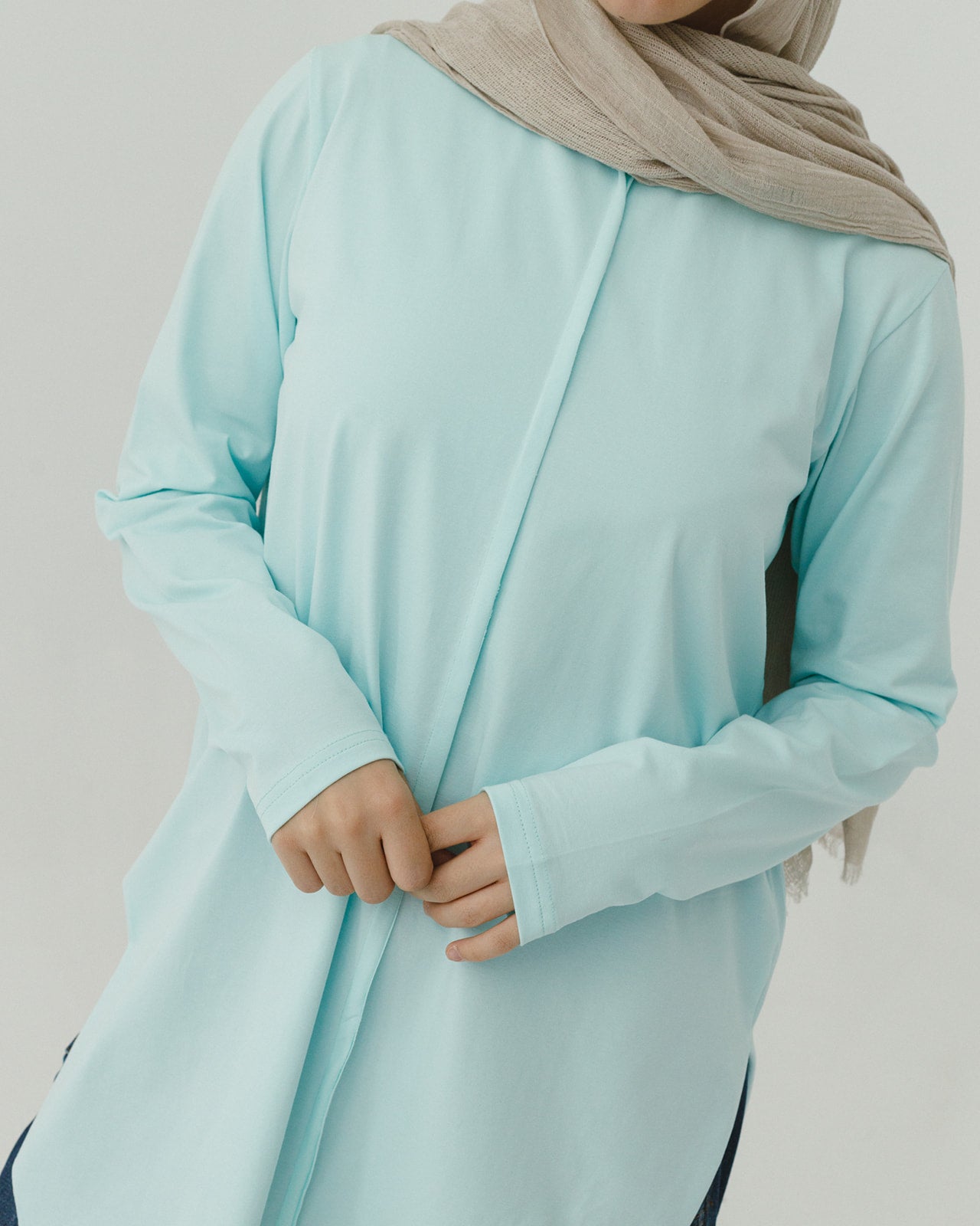 Long sleeve basic in aqua blue