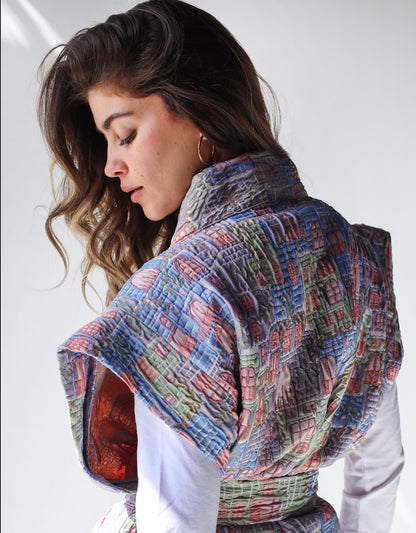 Not so basic - Jacquard houses vest