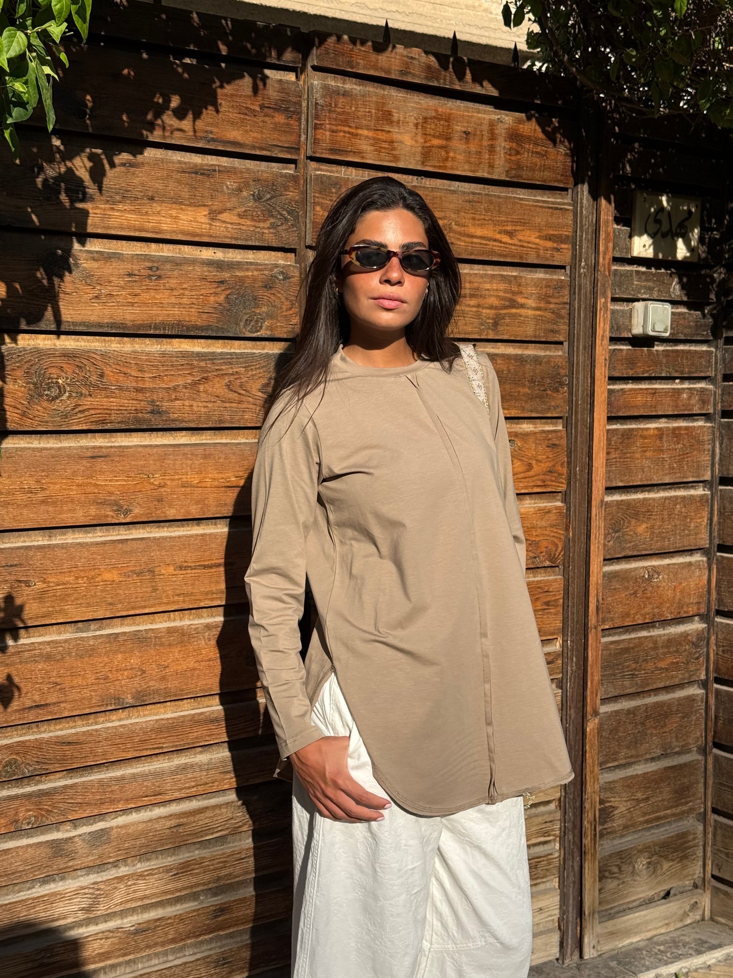 Long sleeve basics in green beige
