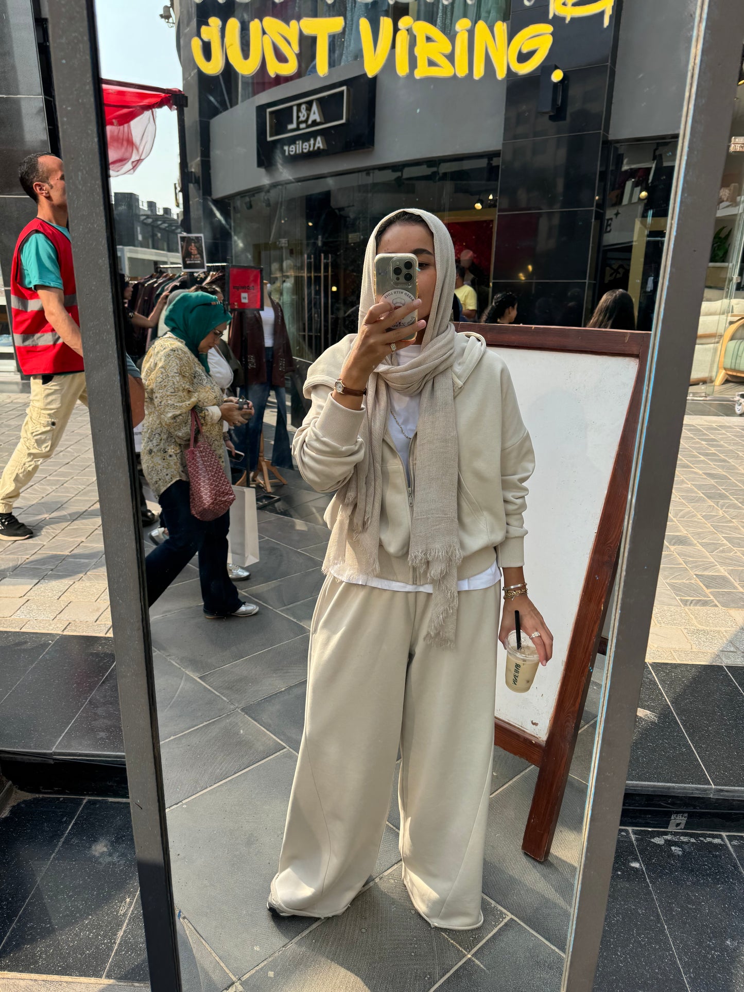 Everyday set in grayish beige