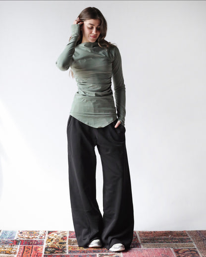 Sleek thumbhole sleeve top in olive green