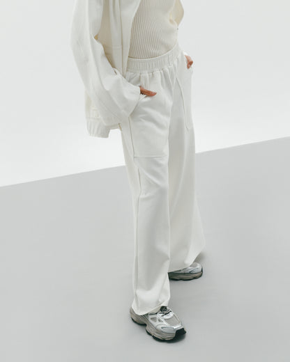 Modal set with oversize jacket with buttons and wide leg pants in white