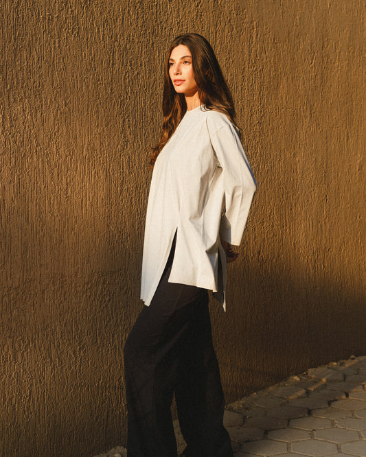 Asymmetrical long sleeve basic in light grey