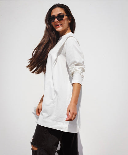 Padded shoulder top in white