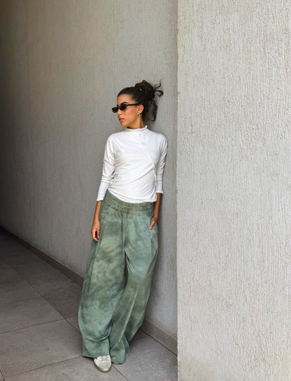 Tie dye sweatpants in green