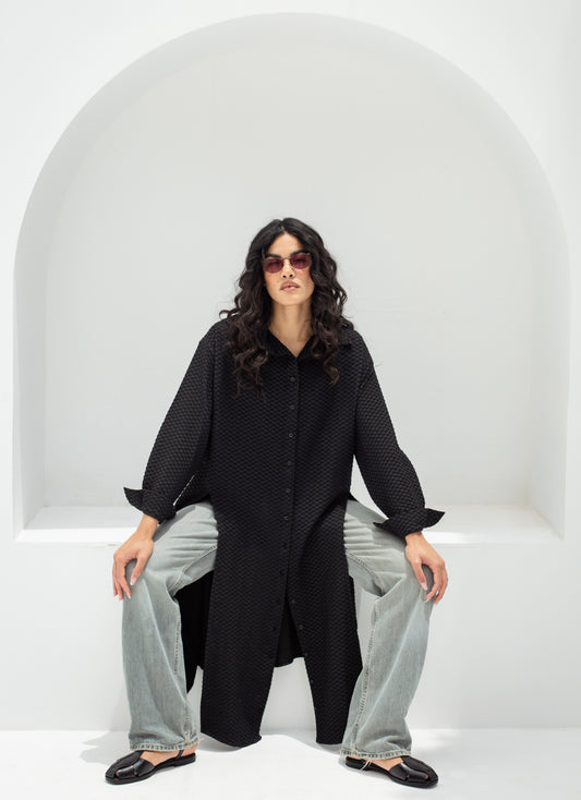 Not so basic jacquard long shirt with slits