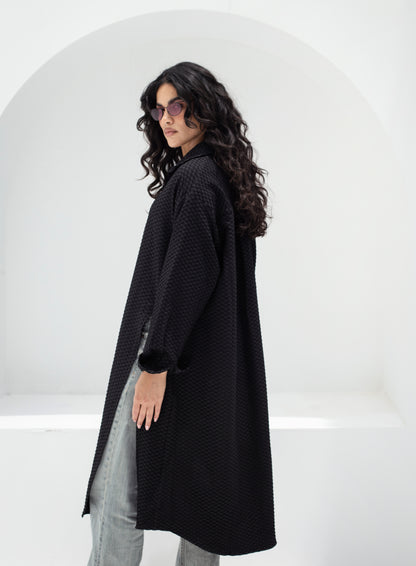 Not so basic jacquard long shirt with slits