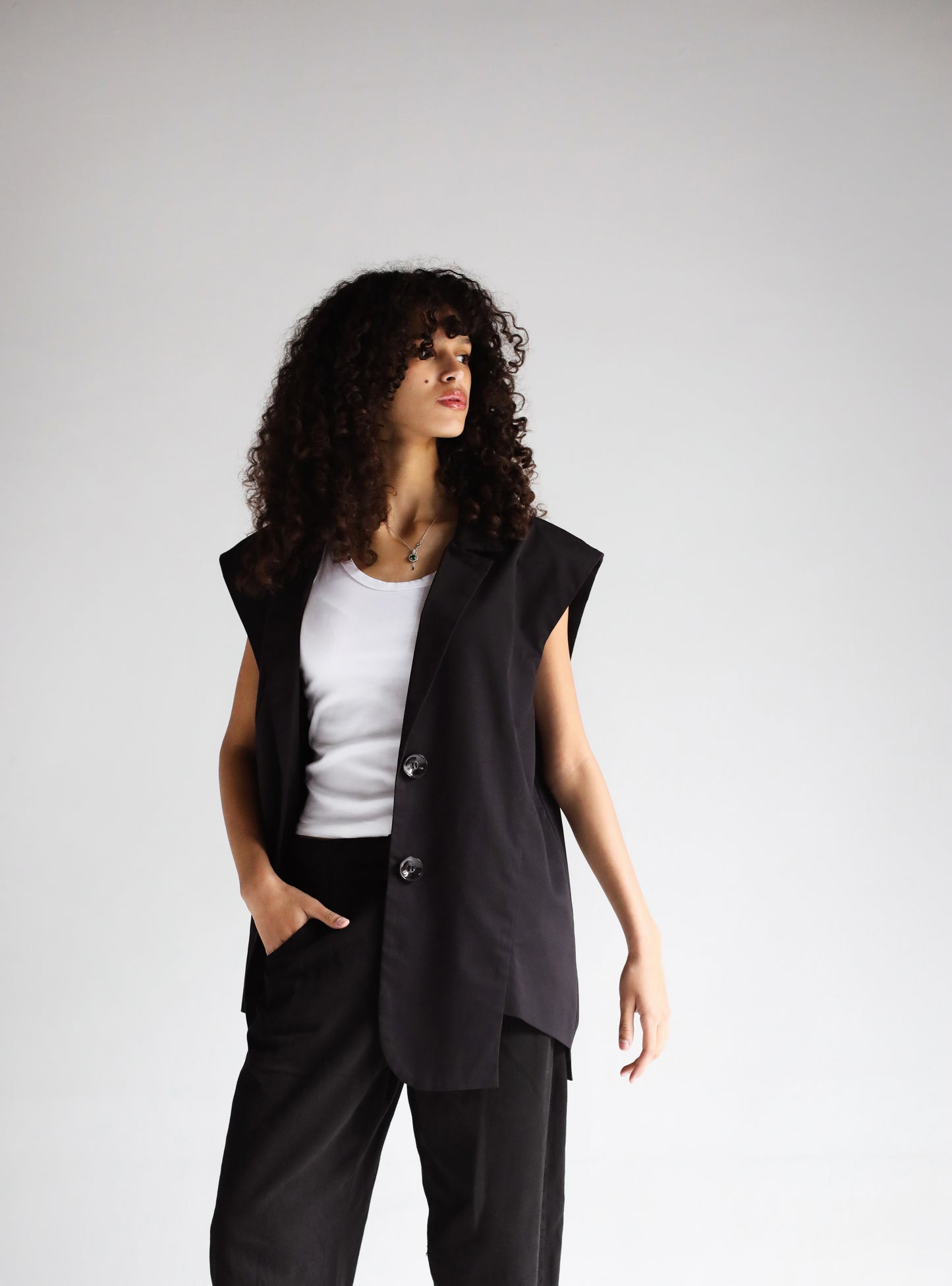 OVERSIZED BLACK VEST WITH BUTTONS - LIMITED EDITION