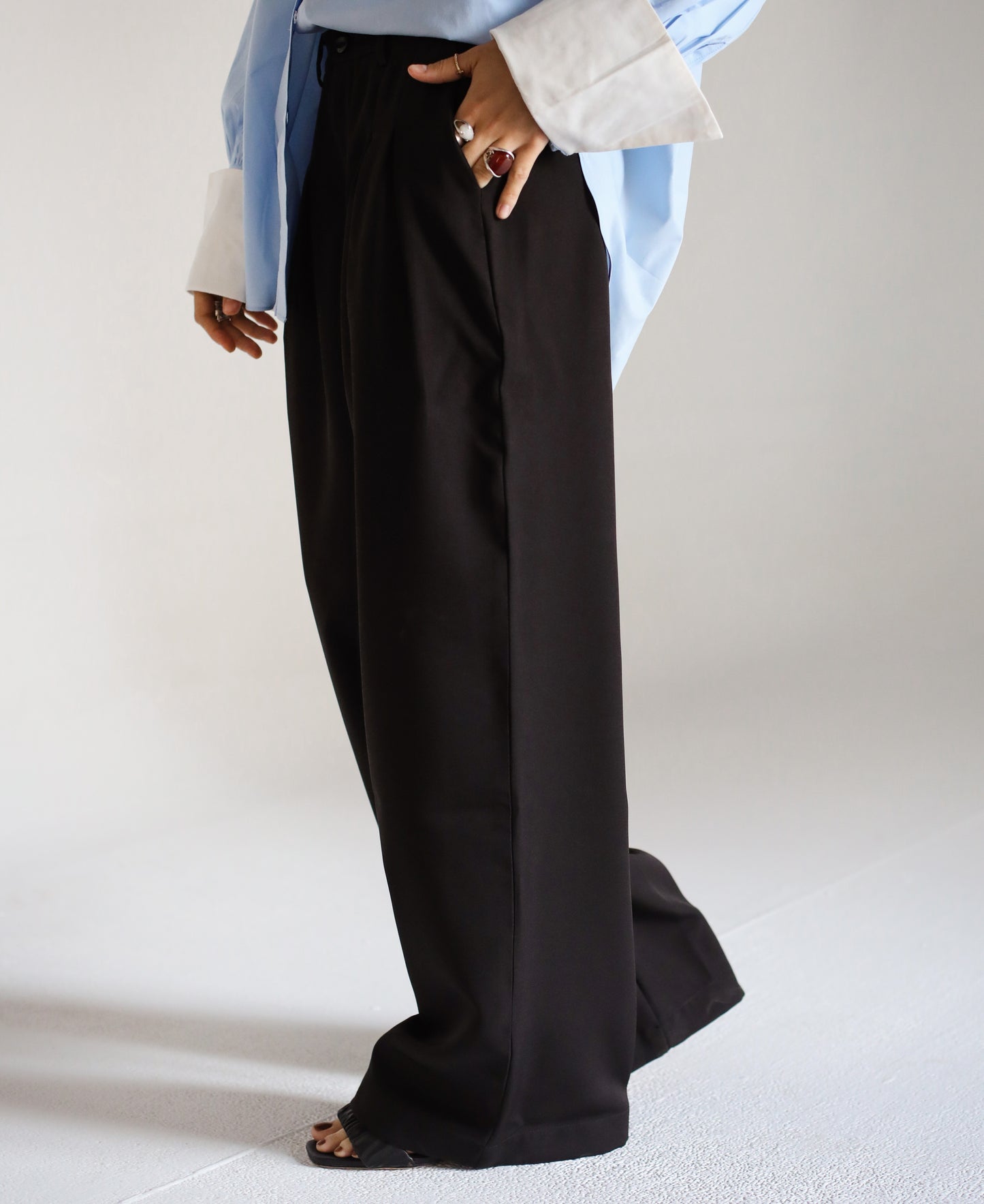 WIDE-LEG TROUSERS WITH DART DETAILS - LIMITED EDITION